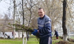Весенняя уборка территории