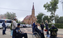 Прогулки по городу:  площадь 
