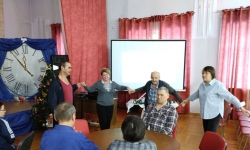 Как жители дома-интерната проводят новогодние каникулы