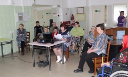 Литературная гостиная «Чудотворные места Иркутской области» в отделении милосердия