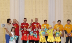 Детский сад № 79 подарил жителям Ново-Ленинского дома - интерната море впечатлений...