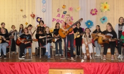 Благотворительный концерт от студии гитары «Гармония» учебного центра «Мастерская талантов»