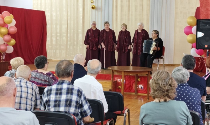 Дружеский визит